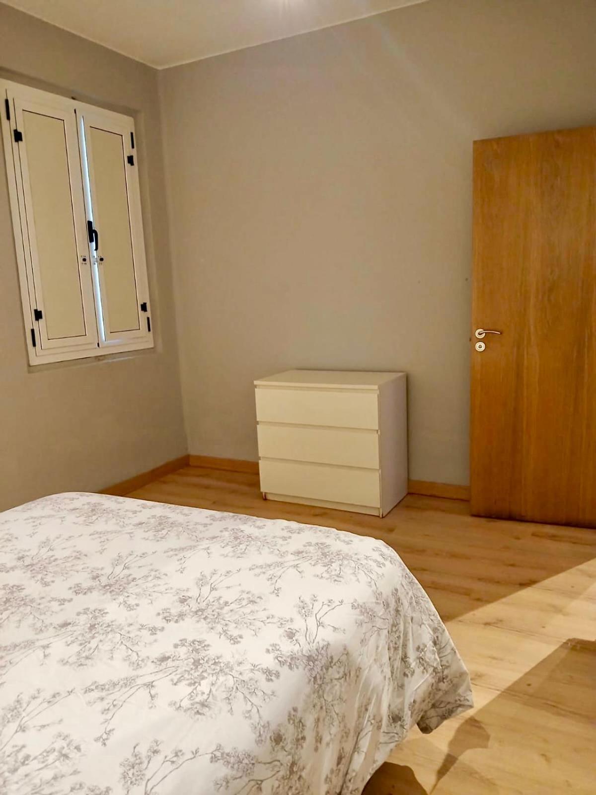 פונפרדה Segundo Antolin Yellow Door מראה חיצוני תמונה