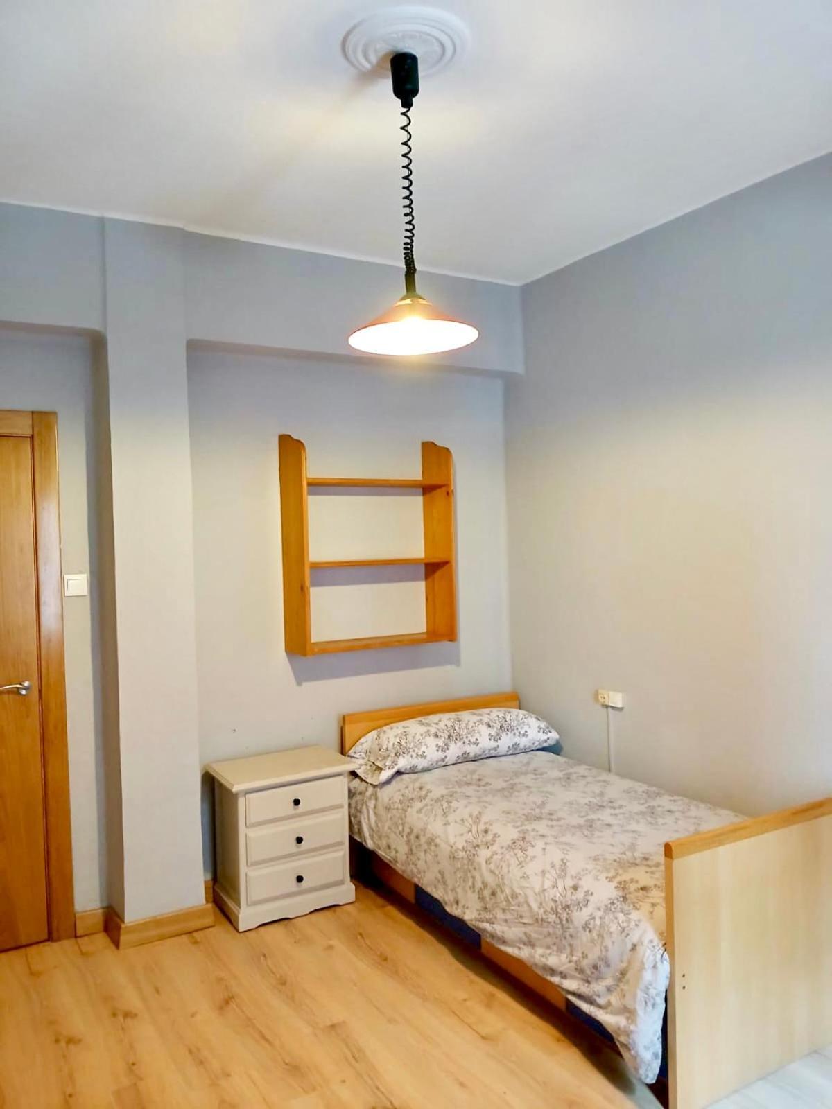 פונפרדה Segundo Antolin Yellow Door מראה חיצוני תמונה